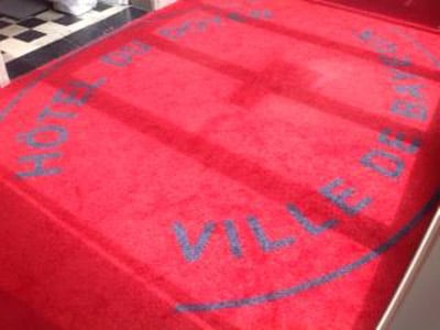 Revêtement sol tapis personallisé Hôtel Le Doyen